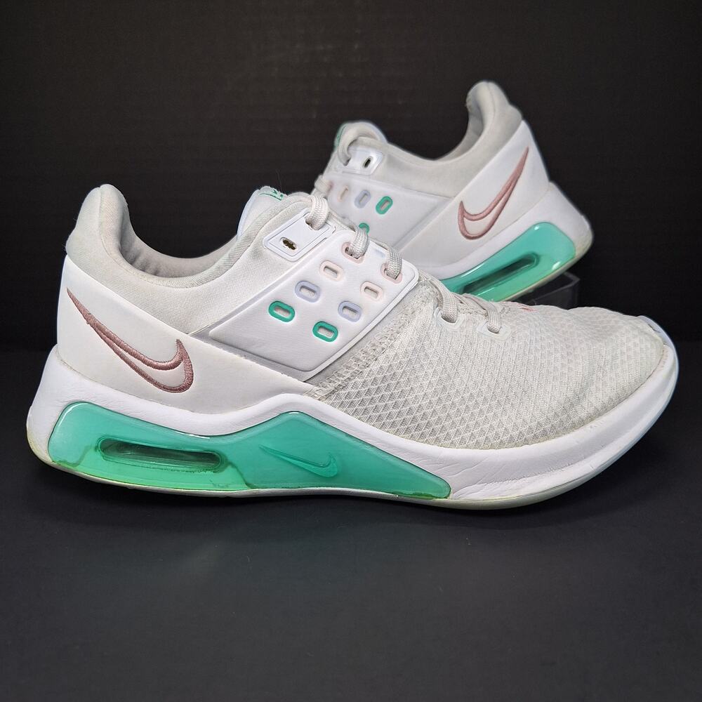 Nike Air Max Bella TR 4 Womens 8 White Menta CW3398-105 Training Shoes Sneakers